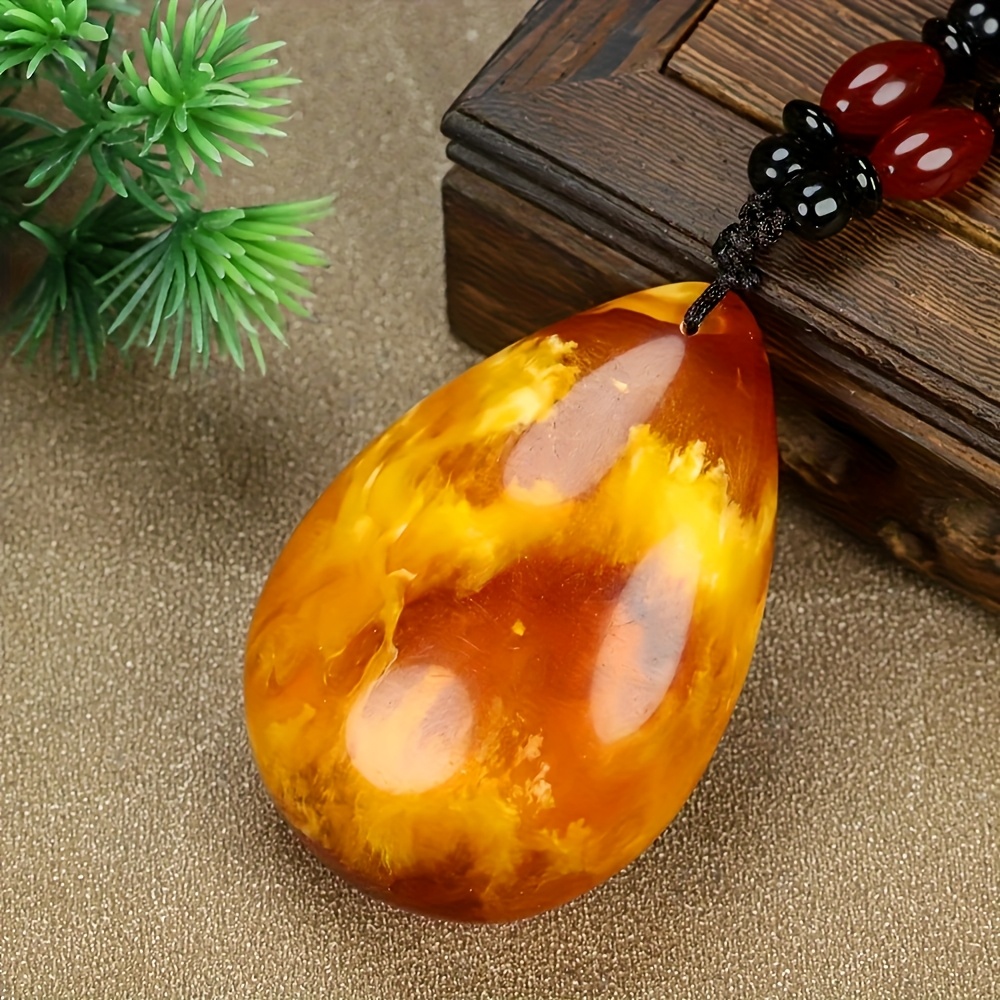 New Second-Generation Chicken Yellow Aged Honey Wax Teardrop Pendant